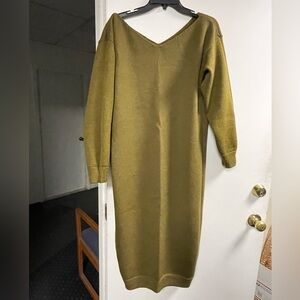 Gorgeous Olive 100% Wool Midi Sweater Dress